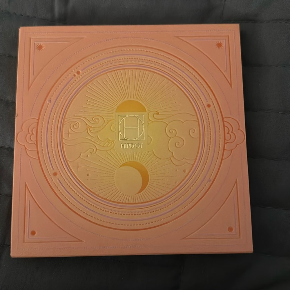 Hipdot sun goddess face palette
